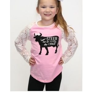 NWT- Steer me to the Show Tee